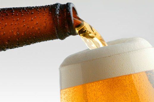 Governo federal adia aumento de imposto na cerveja e refrigerante