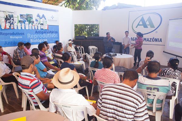 Prefeitura de Cuiab promove curso para piscicultores na Expoagro