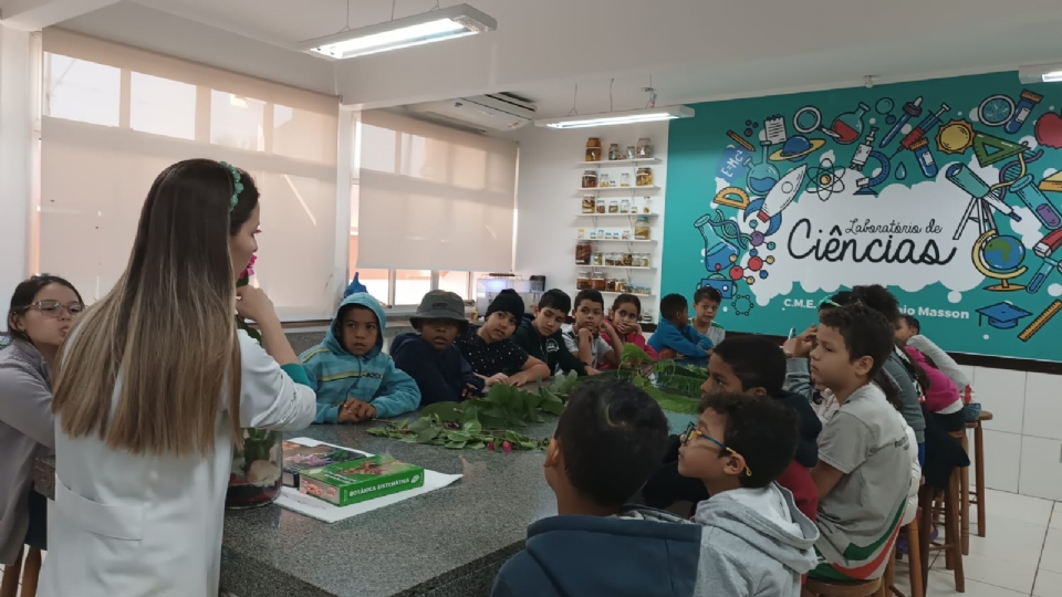 Cooperativismo, cidadania e educao financeira guiam programas sociais do Sicredi e beneficiam crianas e adolescentes