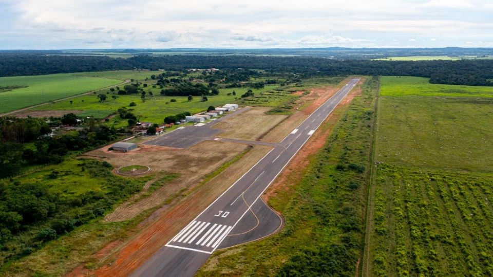 Aeroportos e aerdromos so construdos e reformados em 18 municpios de MT com investimento de R$ 92,5 mi