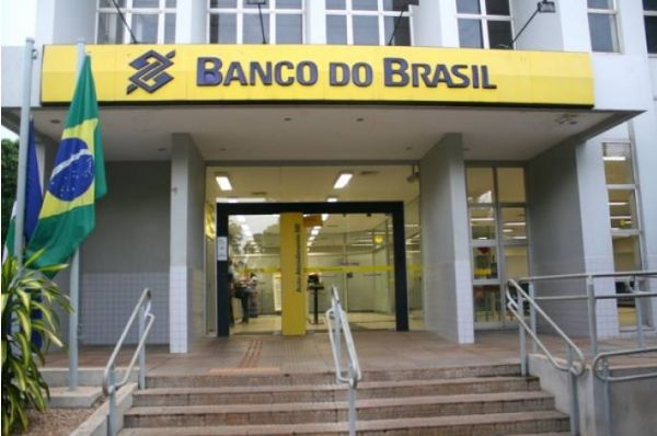 Caixas do Banco do Brasil paralisam atendimento por 24h em Cuiab; atualizada