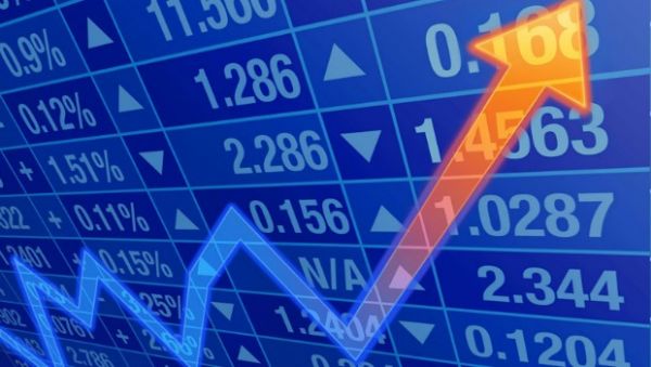 Ibovespa opera em baixa de 0,12%; indefinies polticas influenciam