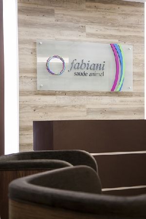 Fabiani Sade Animal inaugura escritrio