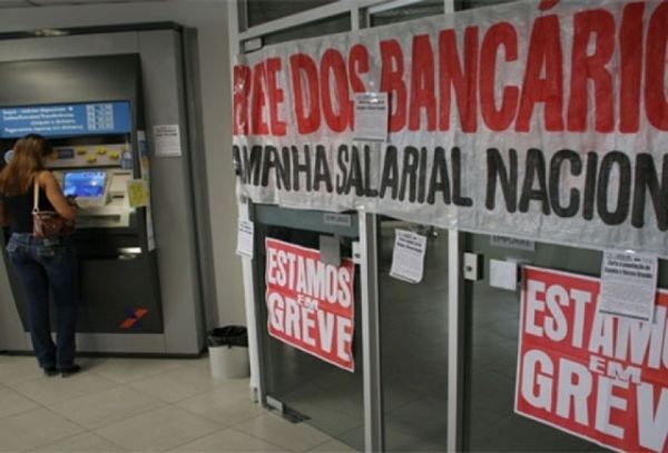Bancos entram em greve dia 30 e comrcio prev prejuzos irreparveis