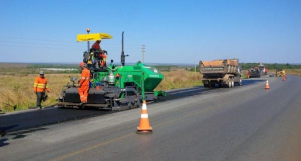 Obras de recuperao em asfalto podem deixar trnsito lento na BR-163 em Itiquira