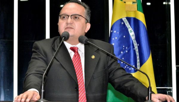 Taques concorda com MP dos Portos mas diz que no admite rito imposto pelo Executivo