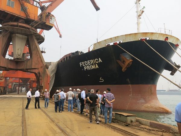 Em expedio, equipes da Aprosoja concluem que portos chineses tm capacidade trs vezes maior que do Brasil