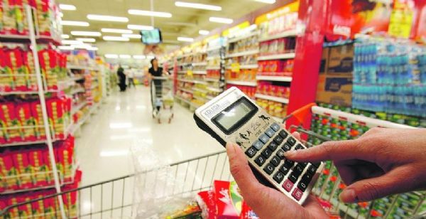 Em tempos de crise economizar  a soluo; veja 12 dicas para gastar menos no supermercado